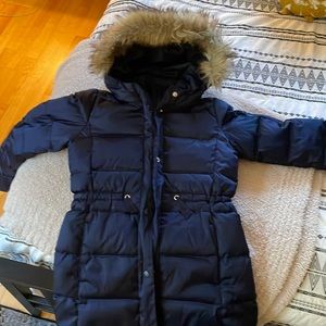 Gap girls navy coat. Size large.Removable fur, buttons and zipper.